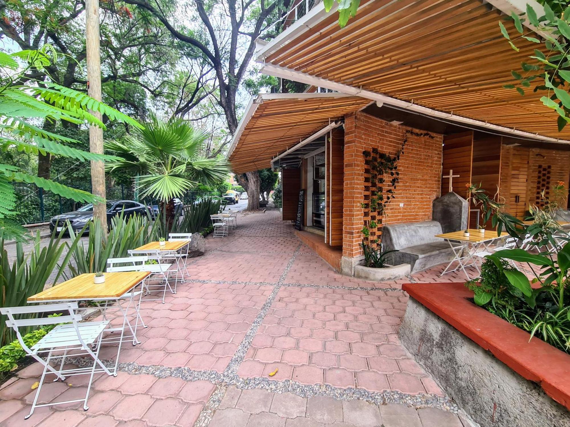 Casa Del Parque Hotel *