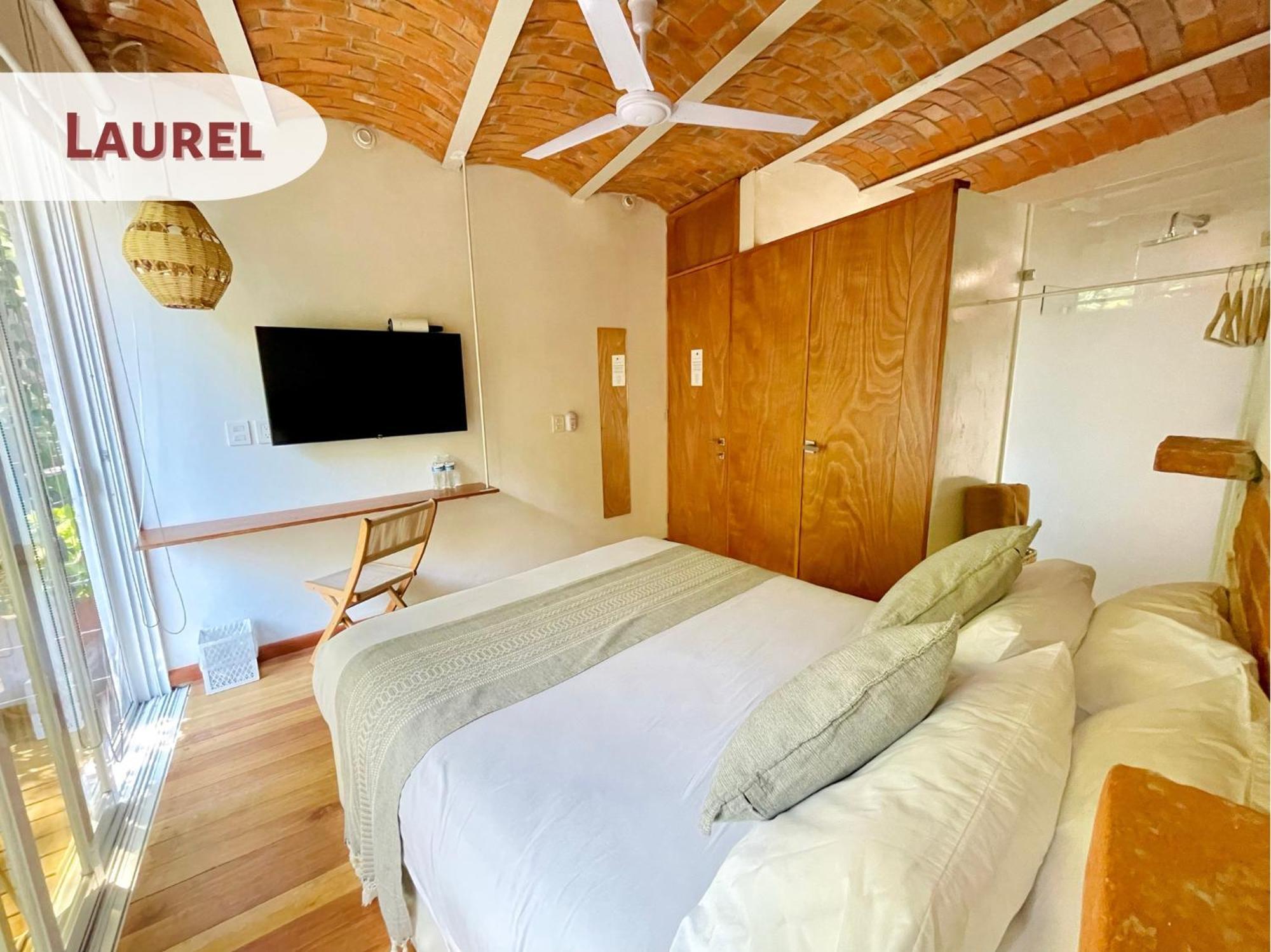 Casa Del Parque Hotel *